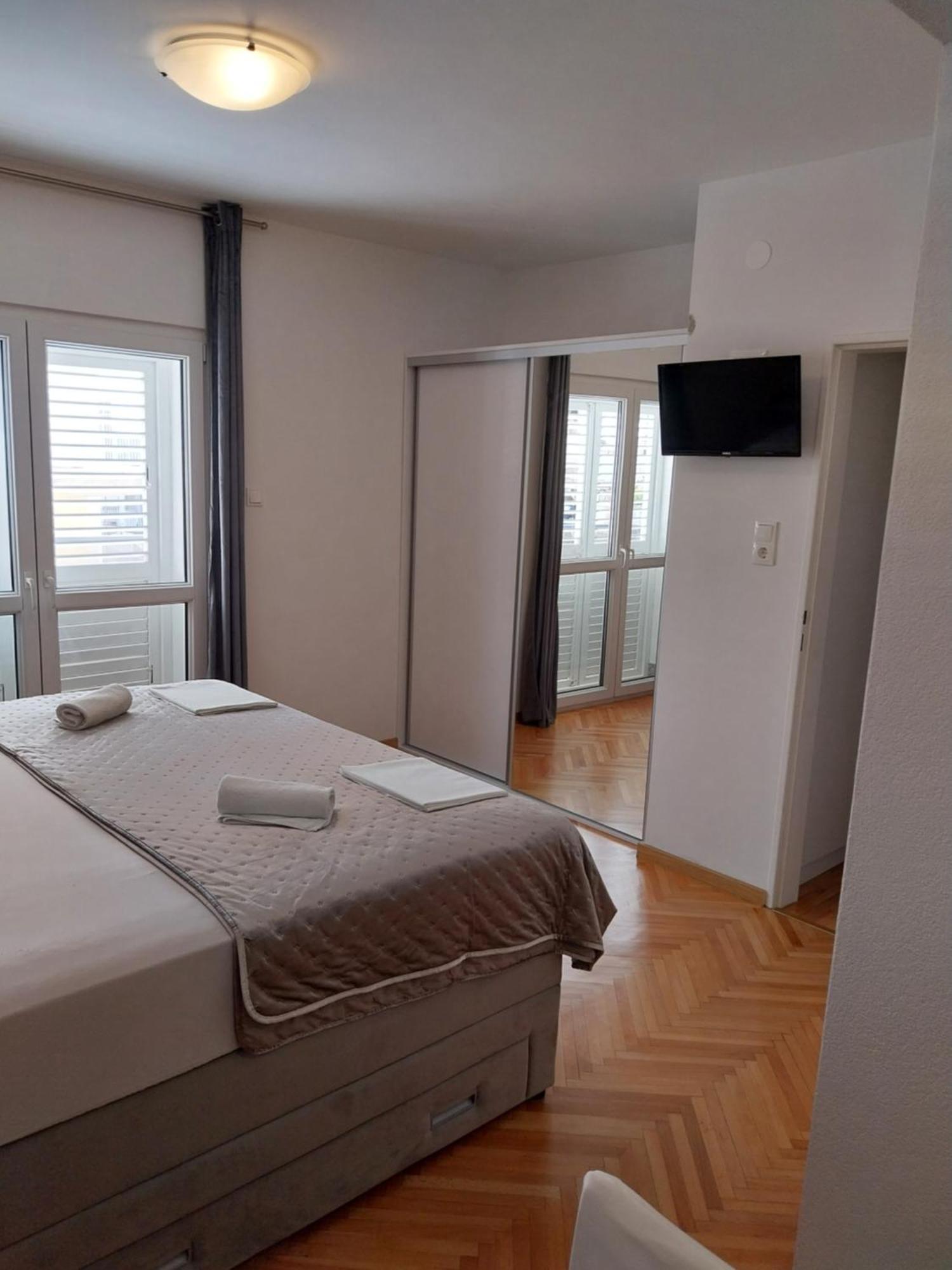 Apartments Rose Loboja Макарска Экстерьер фото